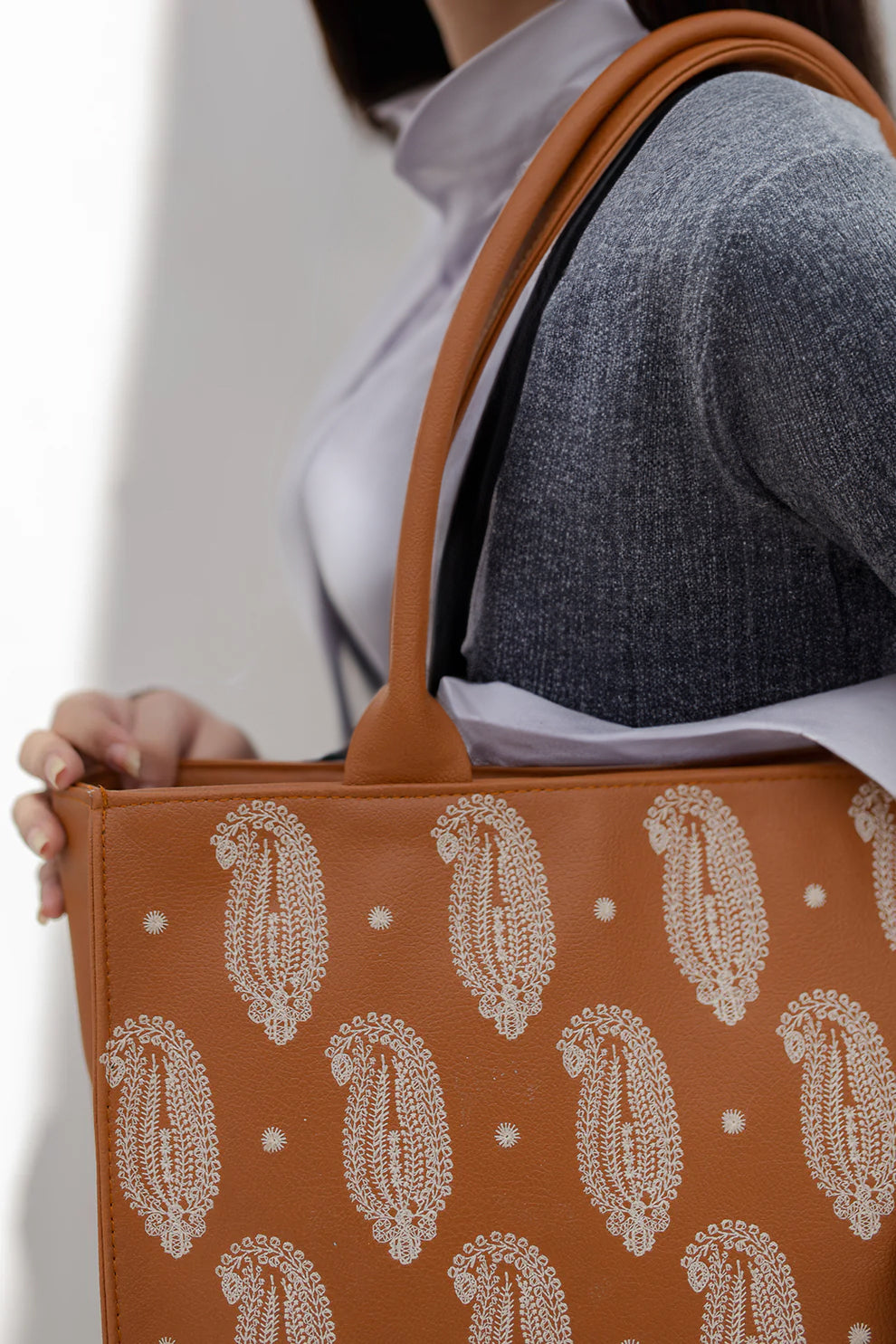 Zubali Embroidery Tote Bag Daily Carry - Mustard