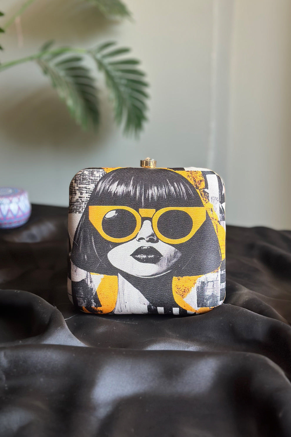 Zubali Clutch Pop Art