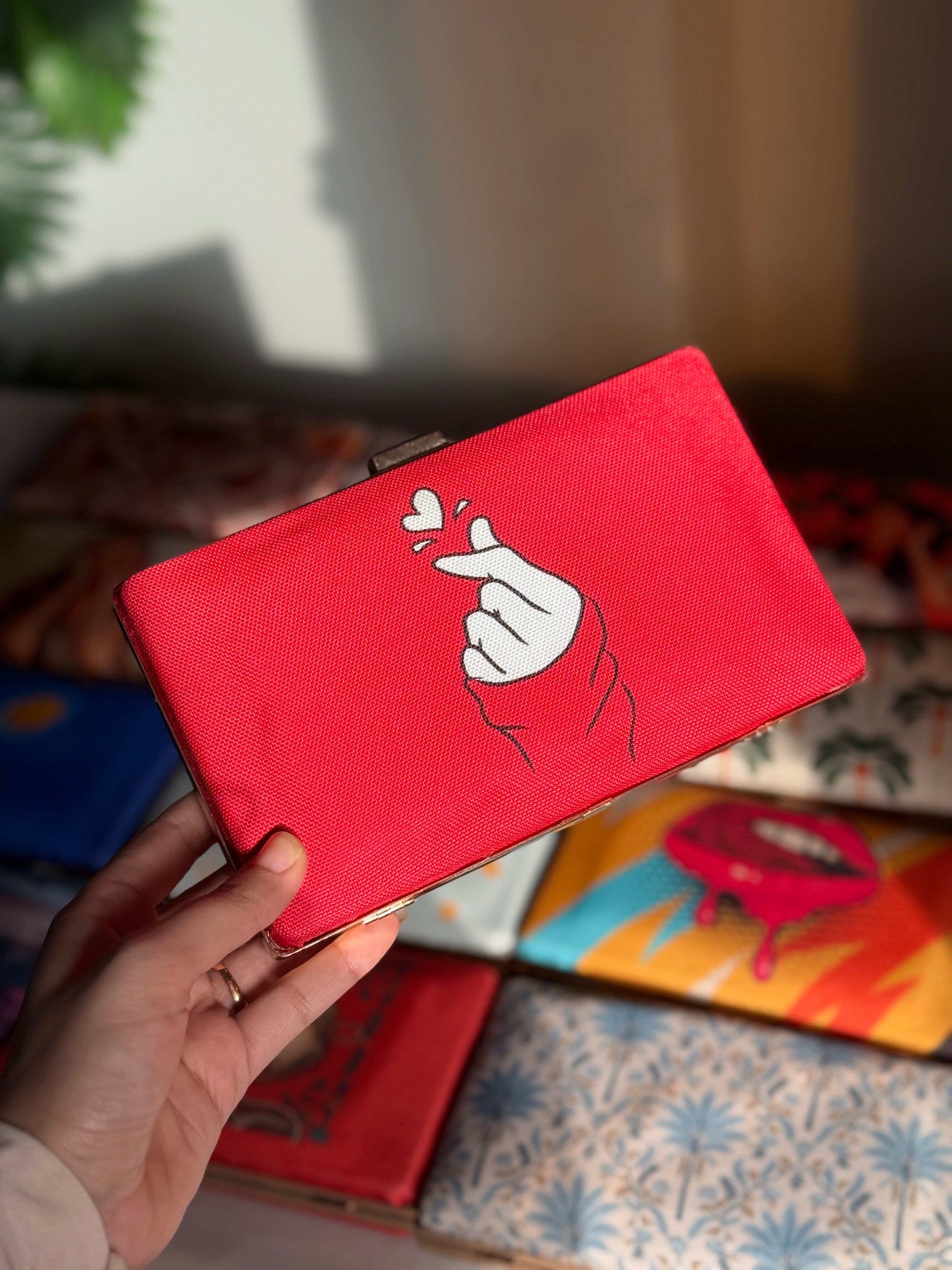 Zubali Clutch Adore